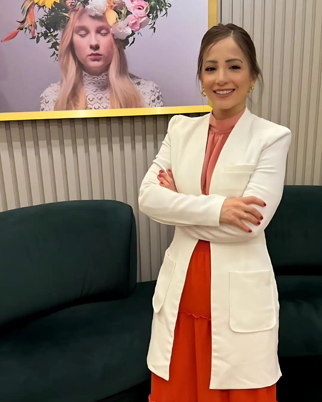 Dra. Camila Hellmeister, dentista especialista em odontologia estética e reabilitação oral, CRO-SP 104486